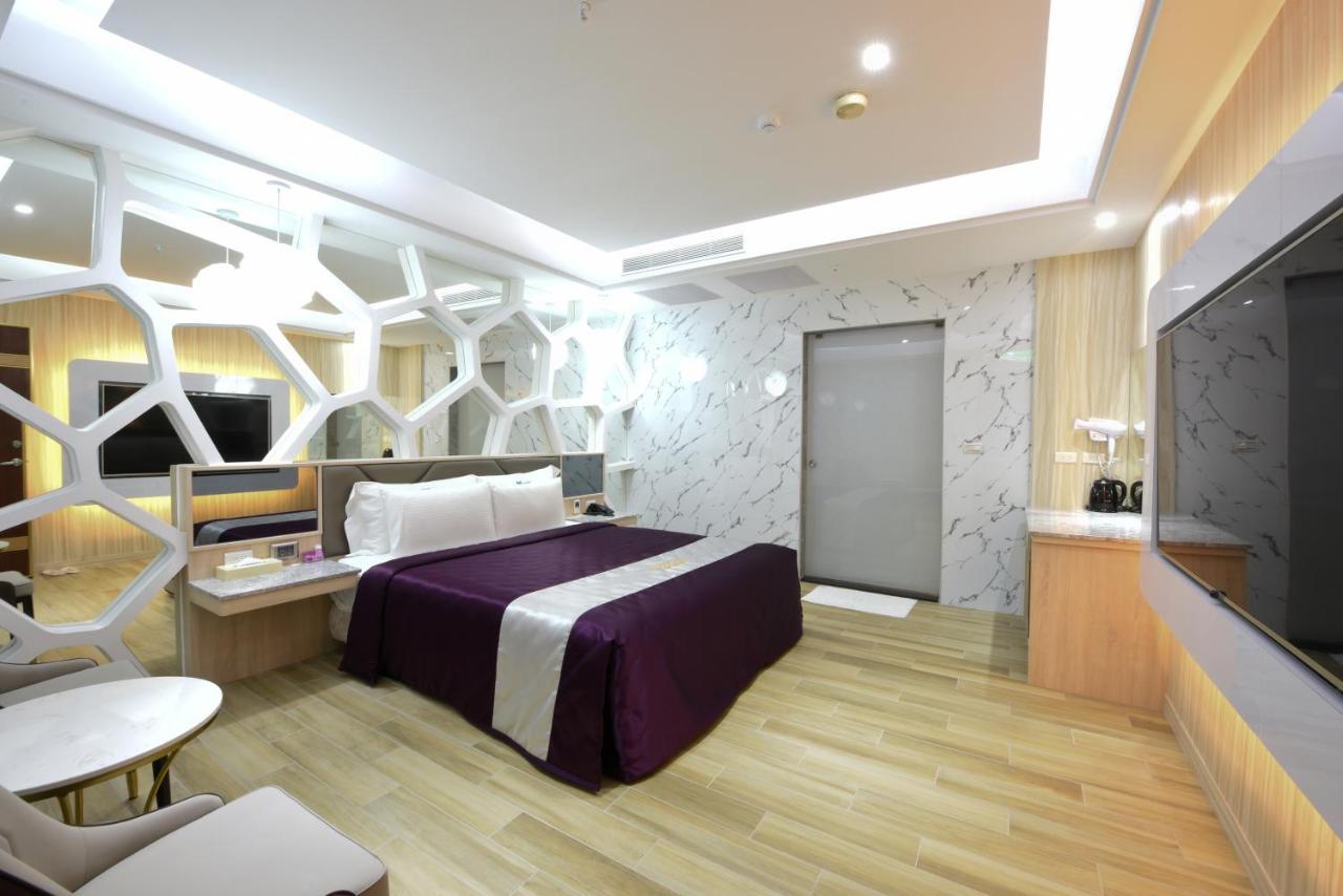 W3 Motel Luzhu ภายนอก รูปภาพ
