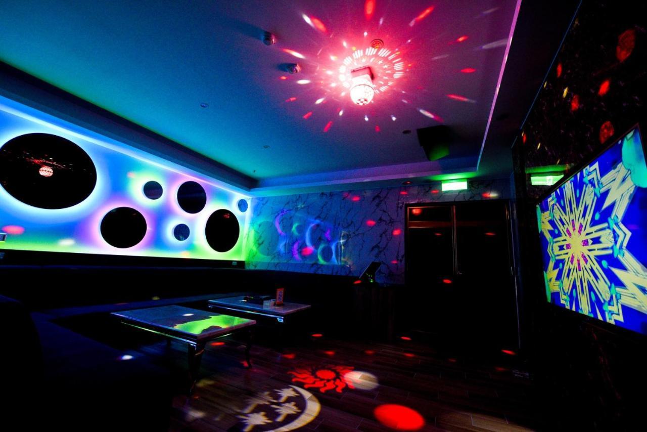 W3 Motel Luzhu ภายนอก รูปภาพ
