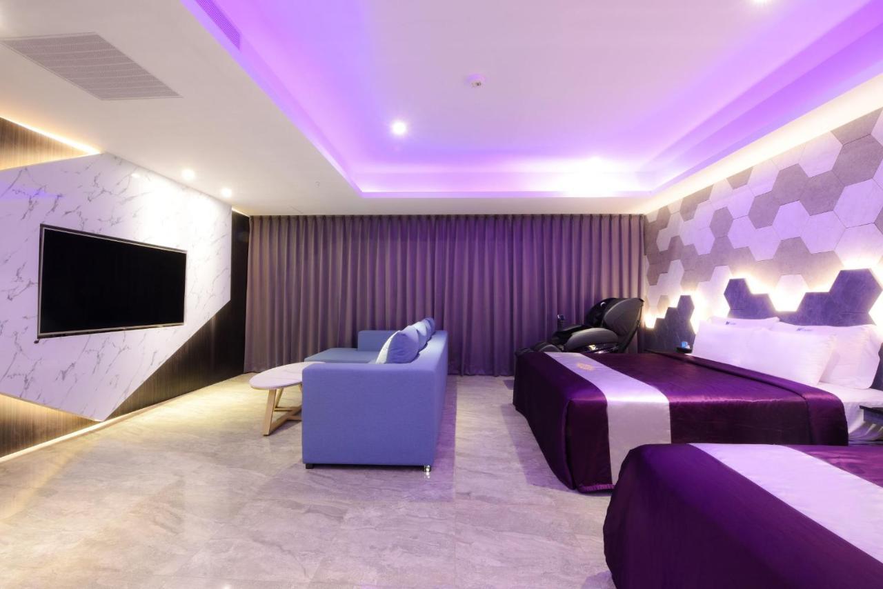 W3 Motel Luzhu ภายนอก รูปภาพ
