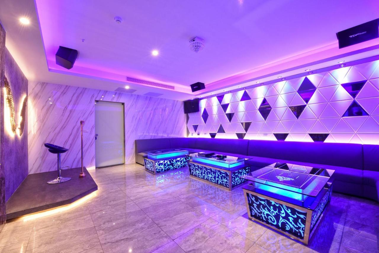 W3 Motel Luzhu ภายนอก รูปภาพ